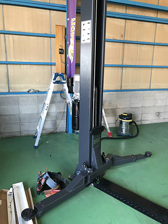 自動車整備機器 SKTOKI 2柱リフト 4000kg|88ハウス 自動車整備機器 SKTOKI 2柱リフト 4000kg|88ハウス